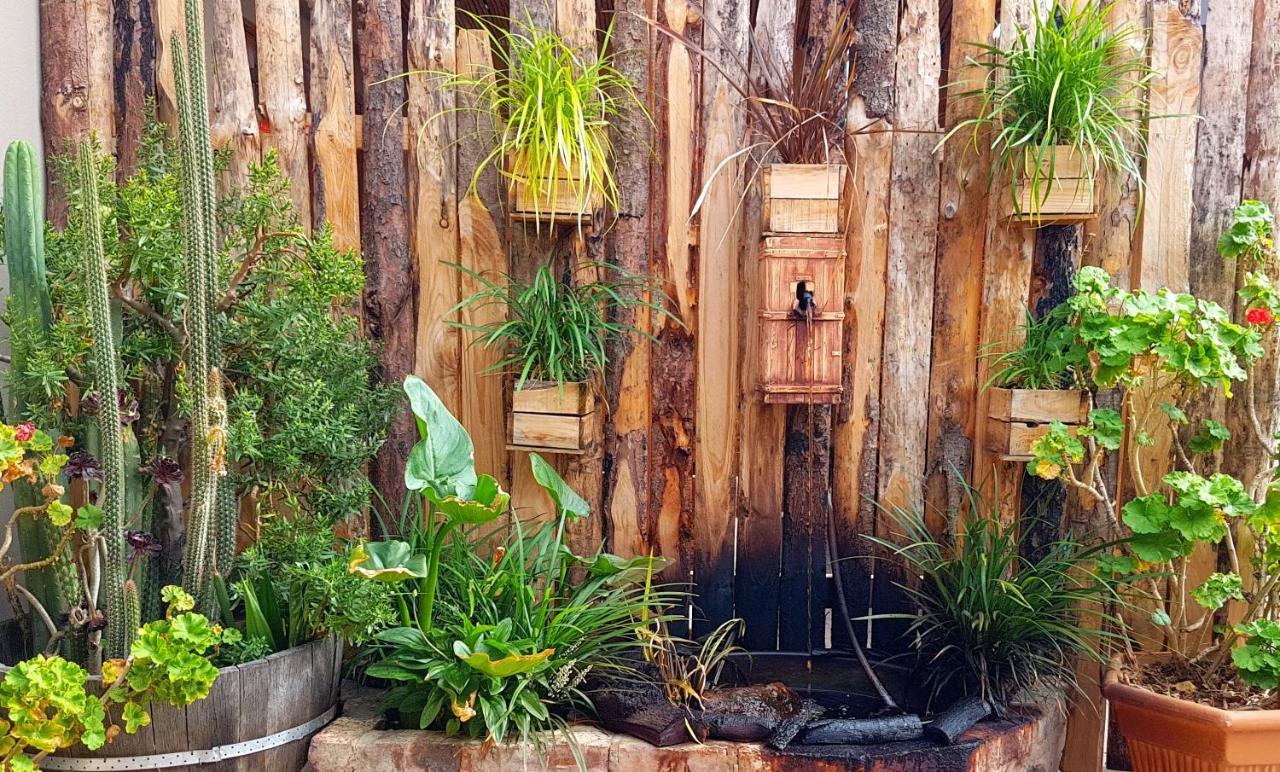 Uthando Backpackers Lodge オーツホーン エクステリア 写真